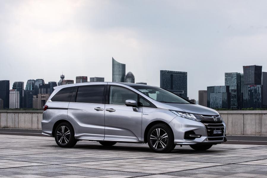  Honda Odyssey Sport Hybrid 2019 года  (фото 37 из 40)